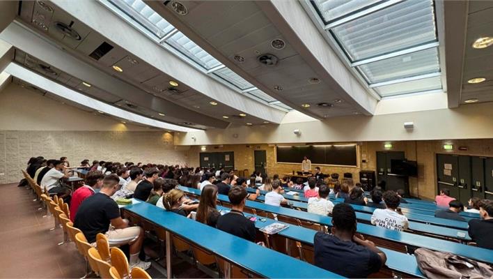Seminario Near-Field Meta-Steering – A Low-Profile Method to Steer the Beam of Any Antenna