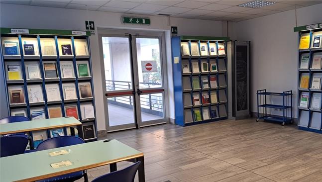 Biblioteca di area giuridica - accesso sala Emeroteca 