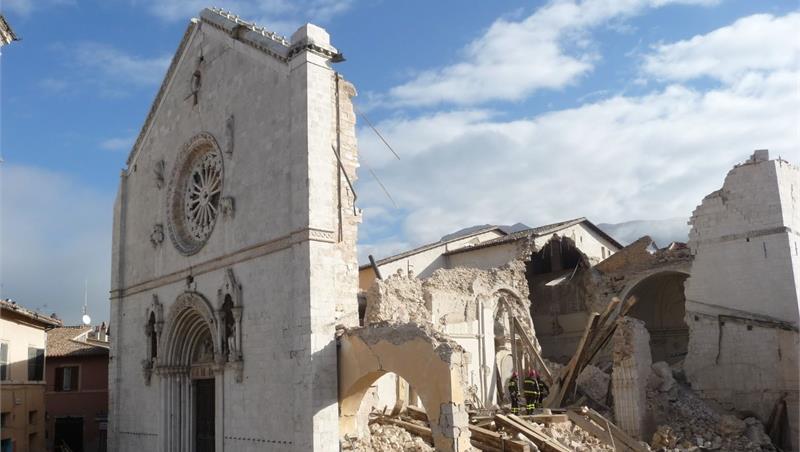La ricostruzione della basilica di San Benedetto di Norcia danneggiata dal terremoto del 2016
